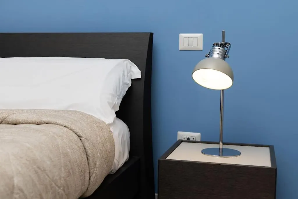 Deluxe Suite With Free Wifi And Netflix Milano Appartamento